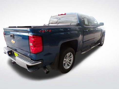 Used 2018 Chevrolet Silverado 1500 LT w/ All Star Edition AWD/4WD image 7
