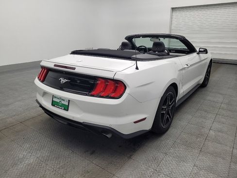 Used 2018 Ford Mustang Premium image 9