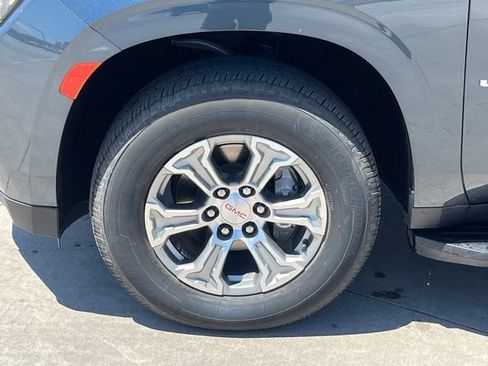 Used 2021 GMC Yukon SLE RWD image 5
