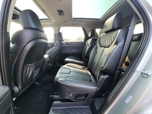 Used 2023 Hyundai Palisade Limited AWD/4WD image 22