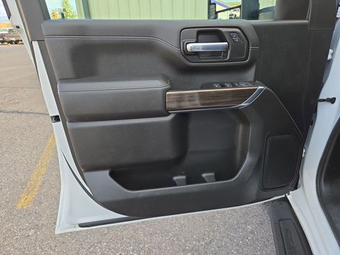 Used 2022 Chevrolet Silverado 2500 LT image 12