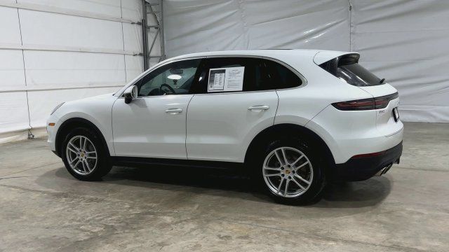 Used 2019 Porsche Cayenne S AWD/4WD image 2