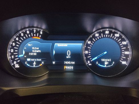 Used 2017 Ford Explorer Platinum image 23