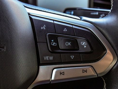 Used 2021 Volkswagen Atlas Cross Sport SE image 28