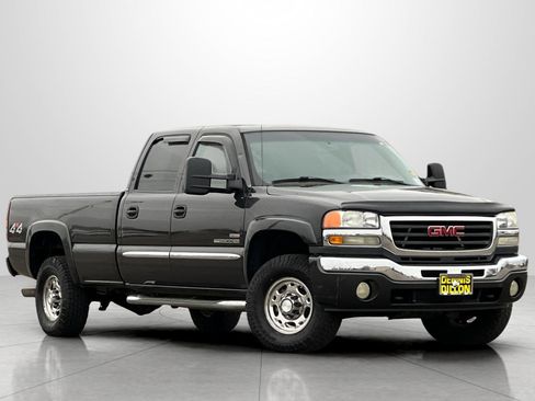 Used 2005 GMC Sierra 2500 SLE w/ Heavy-Duty Power Package image 2