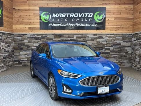Used 2019 Ford Fusion Titanium AWD/4WD image 2