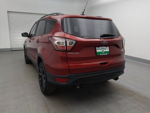 Used 2018 Ford Escape SE w/ SE Sport Appearance Package FWD image 3
