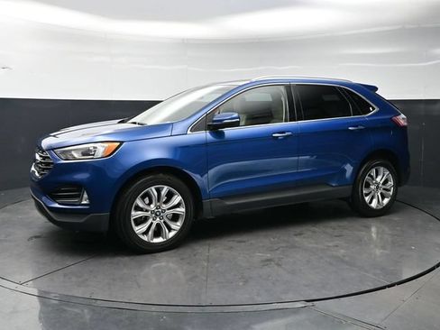 Used 2020 Ford Edge Titanium w/ Class II Trailer Tow Package AWD/4WD image 8