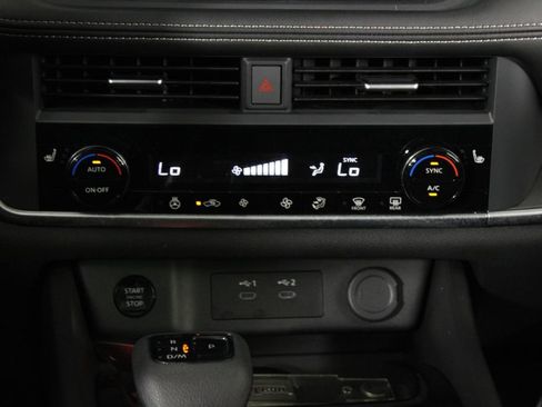 Certified 2024 Nissan Rogue SV w/ SV Premium Package FWD image 23