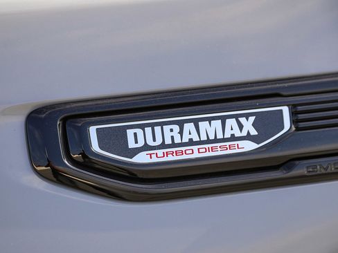 Used 2024 GMC Sierra 1500 Elevation image 27