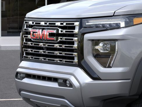 New 2026 GMC Canyon Denali AWD/4WD image 13