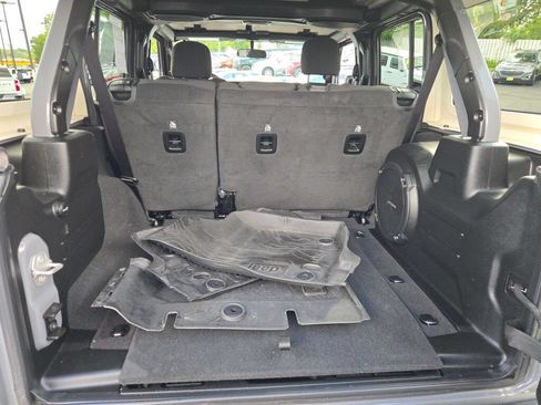 Used 2023 Jeep Wrangler Unlimited Sport AWD/4WD image 19