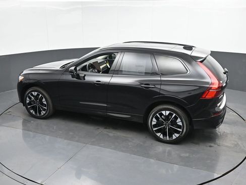 New 2026 Volvo XC60 B5 Plus w/ Protection Package Premier AWD/4WD image 37