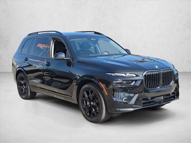 Used 2024 BMW X7 xDrive40i w/ Parking Assistance Package AWD/4WD image 3