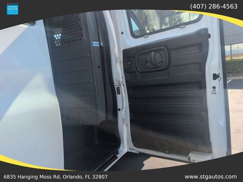 Used 2017 GMC Savana 2500 RWD image 14