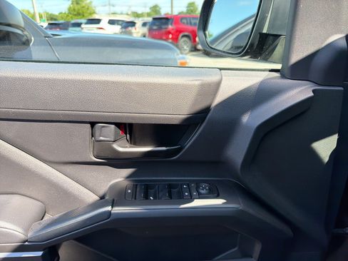 Used 2024 Toyota Tacoma SR5 AWD/4WD image 16