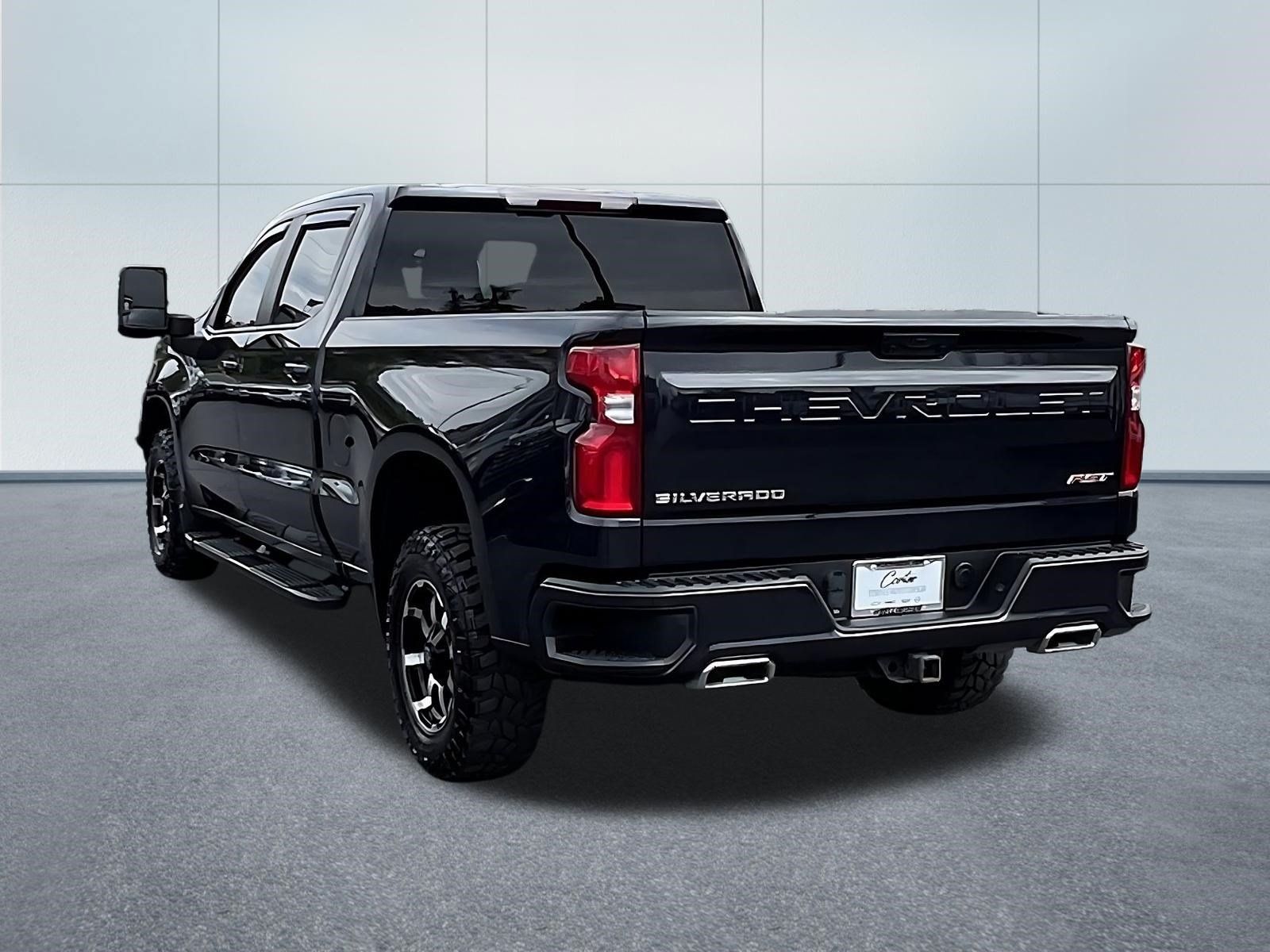 Used 2023 Chevrolet Silverado 1500 RST AWD/4WD image 4