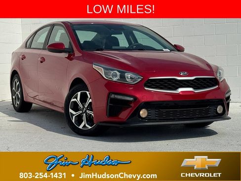 Used 2020 Kia Forte LXS FWD image 1