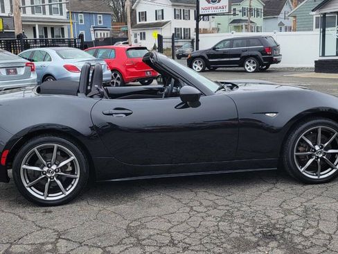 Used 2016 MAZDA MX-5 Miata Grand Touring image 8