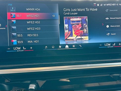 Certified 2025 BMW X5 M60i w/ Executive Package image 15