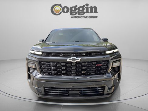 Used 2024 Chevrolet Traverse RS FWD image 8