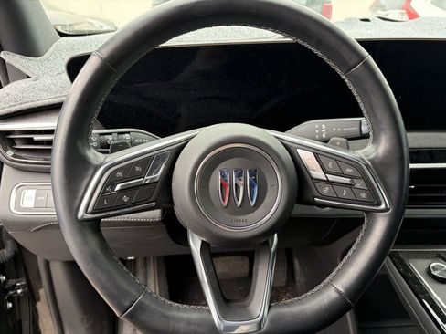 Used 2025 Buick Enclave Sport Touring FWD image 11