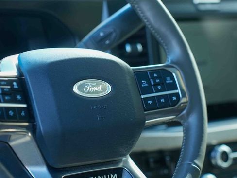 Used 2025 Ford F450 Platinum w/ Platinum Plus Package AWD/4WD image 32