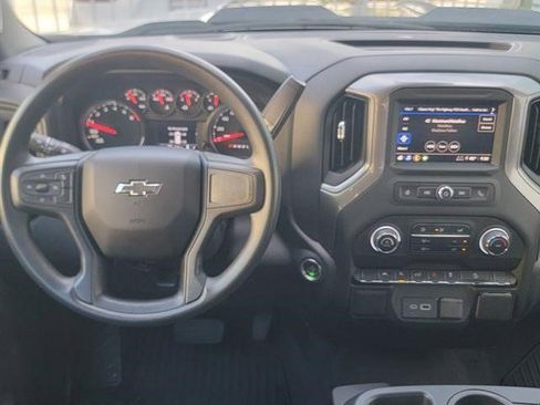 Certified 2024 Chevrolet Silverado 1500 Custom Trail Boss w/ Turbomax Blackout Package AWD/4WD image 15