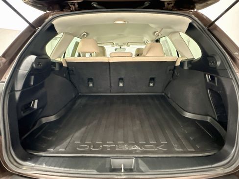 Used 2019 Subaru Outback 2.5i Premium AWD/4WD image 29