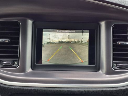 Used 2020 Dodge Charger SXT w/ Blacktop Package image 16