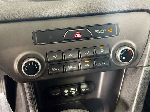 Used 2019 Kia Sportage LX image 14