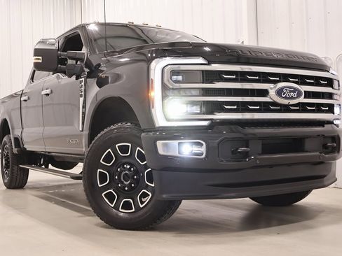 Certified 2024 Ford F250 Platinum image 48