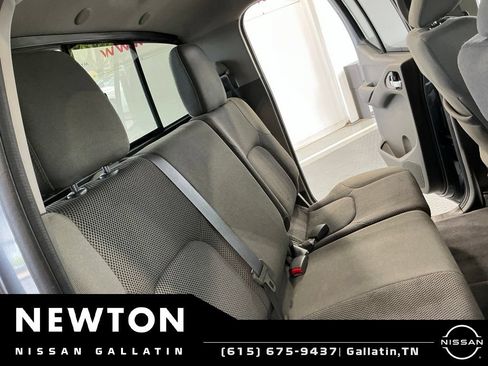Used 2020 Nissan Frontier SV AWD/4WD image 17