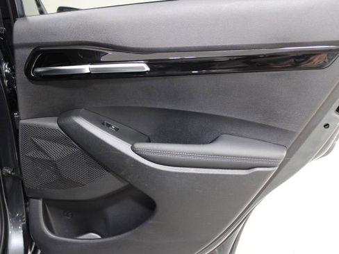 Used 2023 Kia Seltos SX image 19