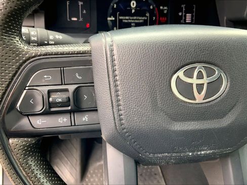 Used 2024 Toyota Tacoma SR5 AWD/4WD image 24