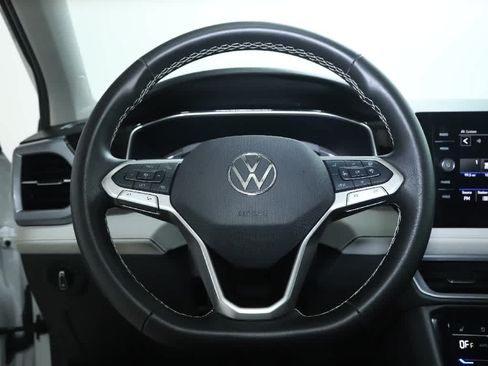 Certified 2025 Volkswagen Taos SEL w/ Black Wheel Plus Package AWD/4WD image 23