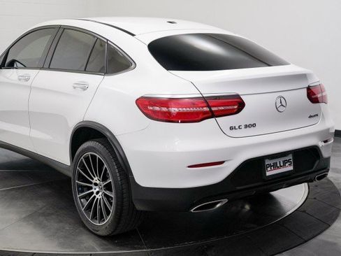 Used 2018 Mercedes-Benz GLC 300 4MATIC Coupe image 10