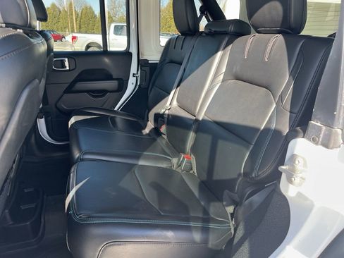 Used 2023 Jeep Wrangler Unlimited Rubicon 4xe image 11