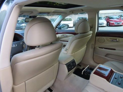 Used 2008 Lexus LS 460 image 13