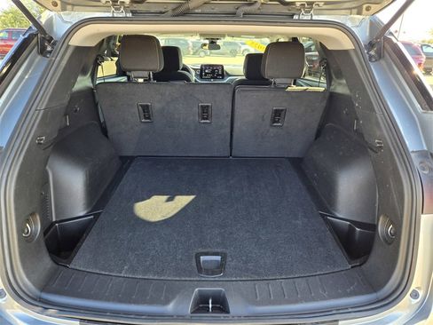 Used 2025 Chevrolet Blazer LT image 24