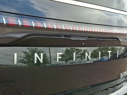 Certified 2025 INFINITI QX80 Sensory AWD/4WD image 31