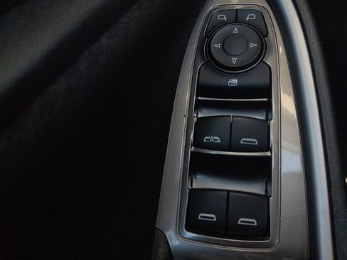 Used 2022 Chevrolet Malibu LT FWD image 27