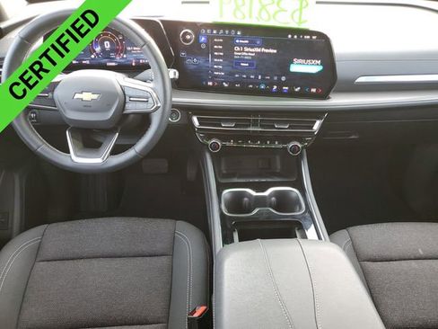 Used 2024 Chevrolet Traverse LT image 20