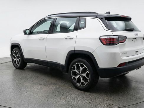 Used 2025 Jeep Compass Limited AWD/4WD image 6