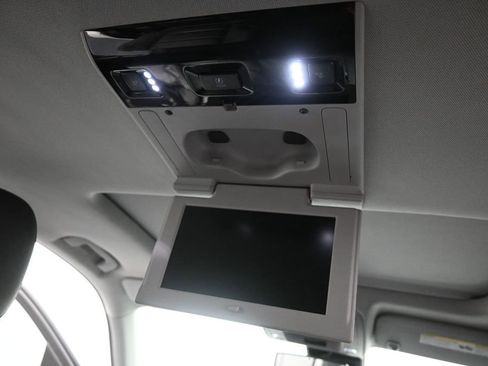 Used 2020 Chevrolet Tahoe Premier RWD image 24