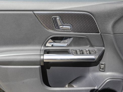 New 2025 Mercedes-Benz GLA 250 4MATIC image 25