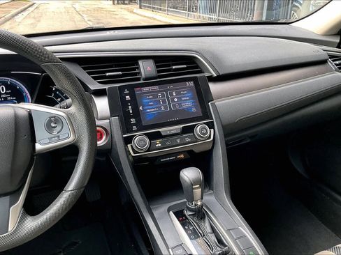 Used 2017 Honda Civic EX image 6