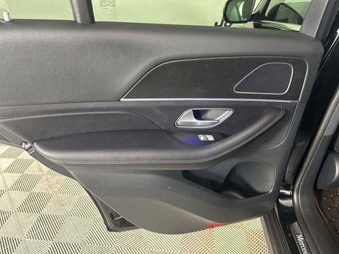 Used 2025 Mercedes-Benz GLE 350 4MATIC image 27