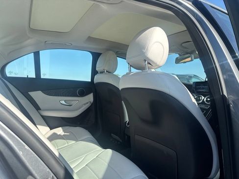 Used 2017 Mercedes-Benz C 300 Sedan image 7