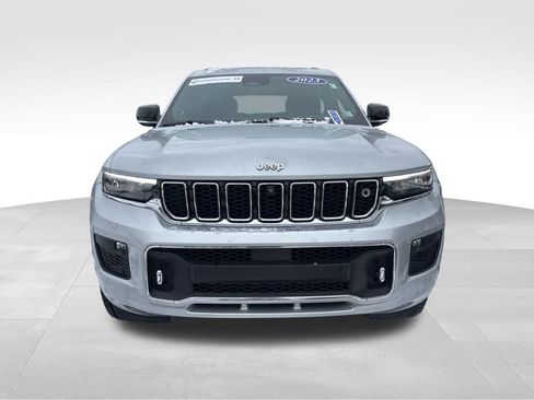 Used 2021 Jeep Grand Cherokee L Overland w/ Advanced Protech Group III image 10